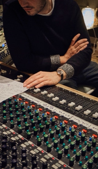 Mikrokosm Trident 80b Control Room