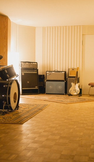 Shorebreaker Live Room 2